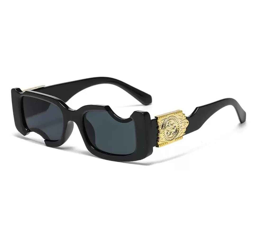 RegalCut Sunglasses ā Black & Gold Statement