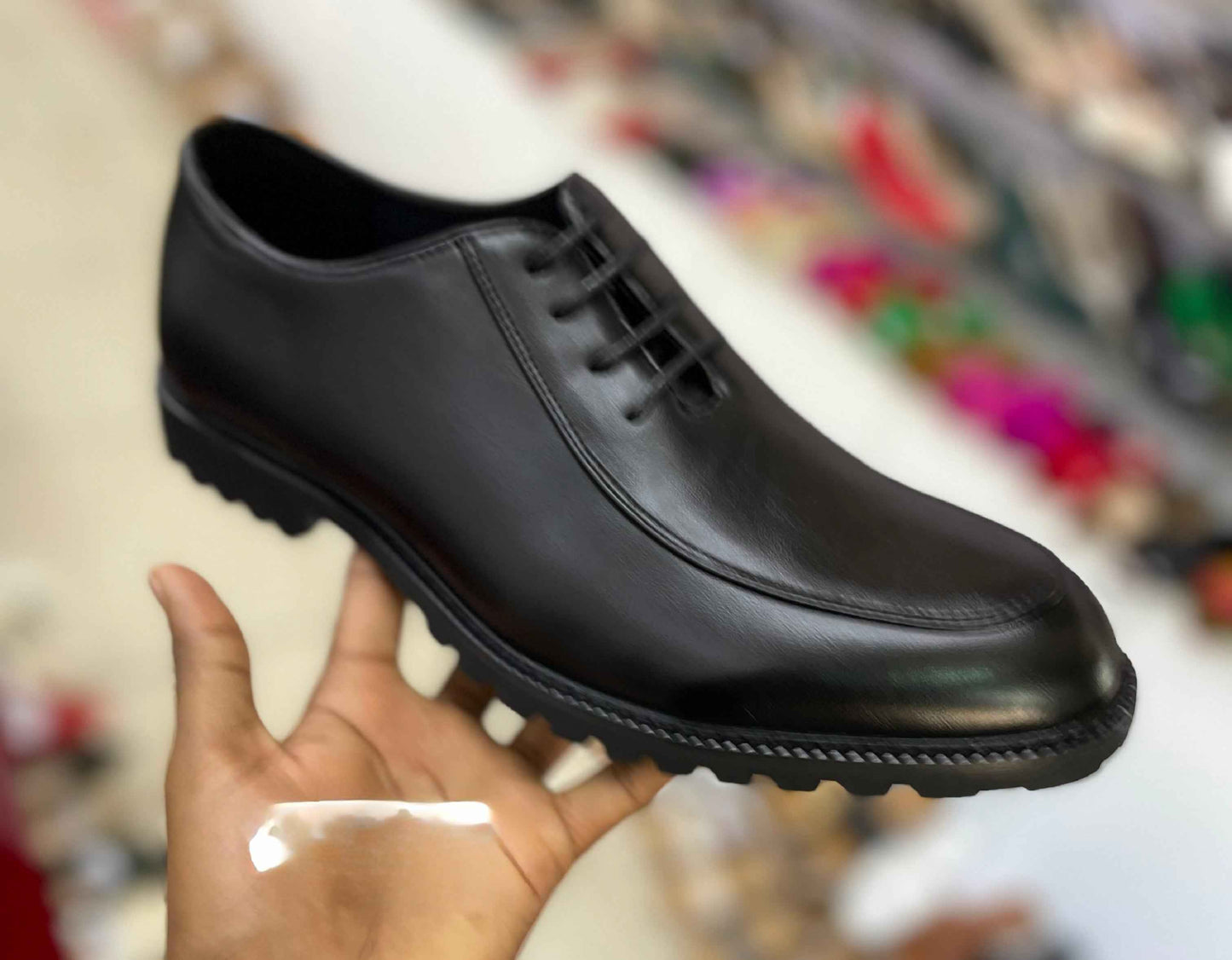 Men's Hand-Burnished Leather Derby Shoes with Lug Sole