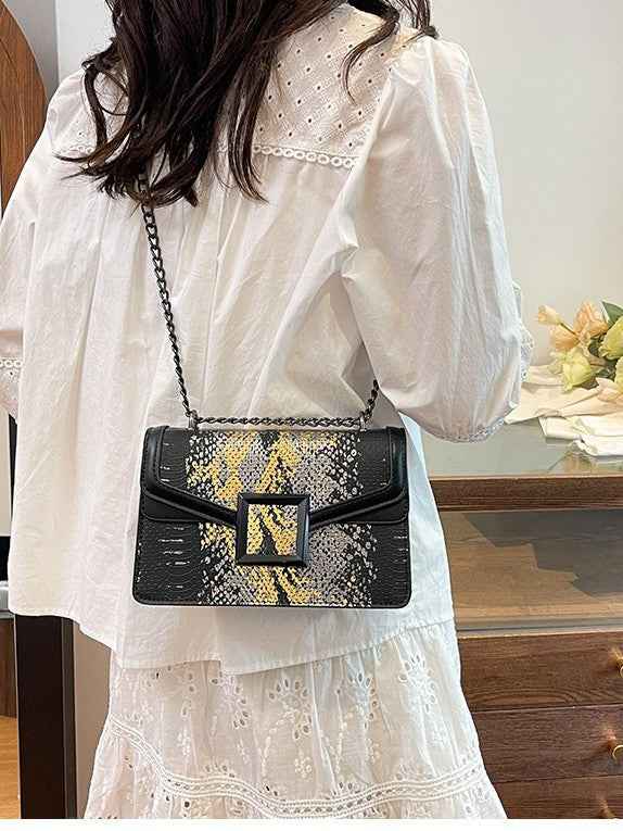 Snakeskin print Shoulder Bag
