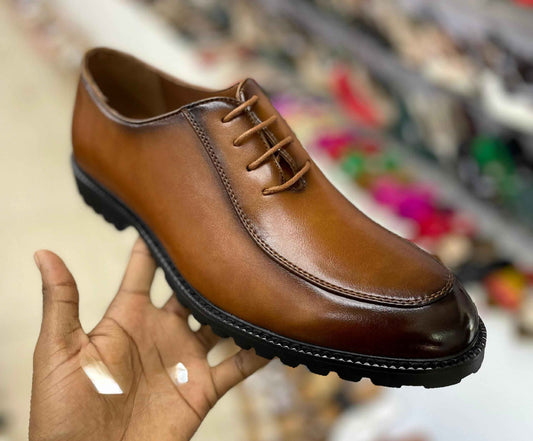 Men's Hand-Burnished Leather Derby Shoes with Lug Sole