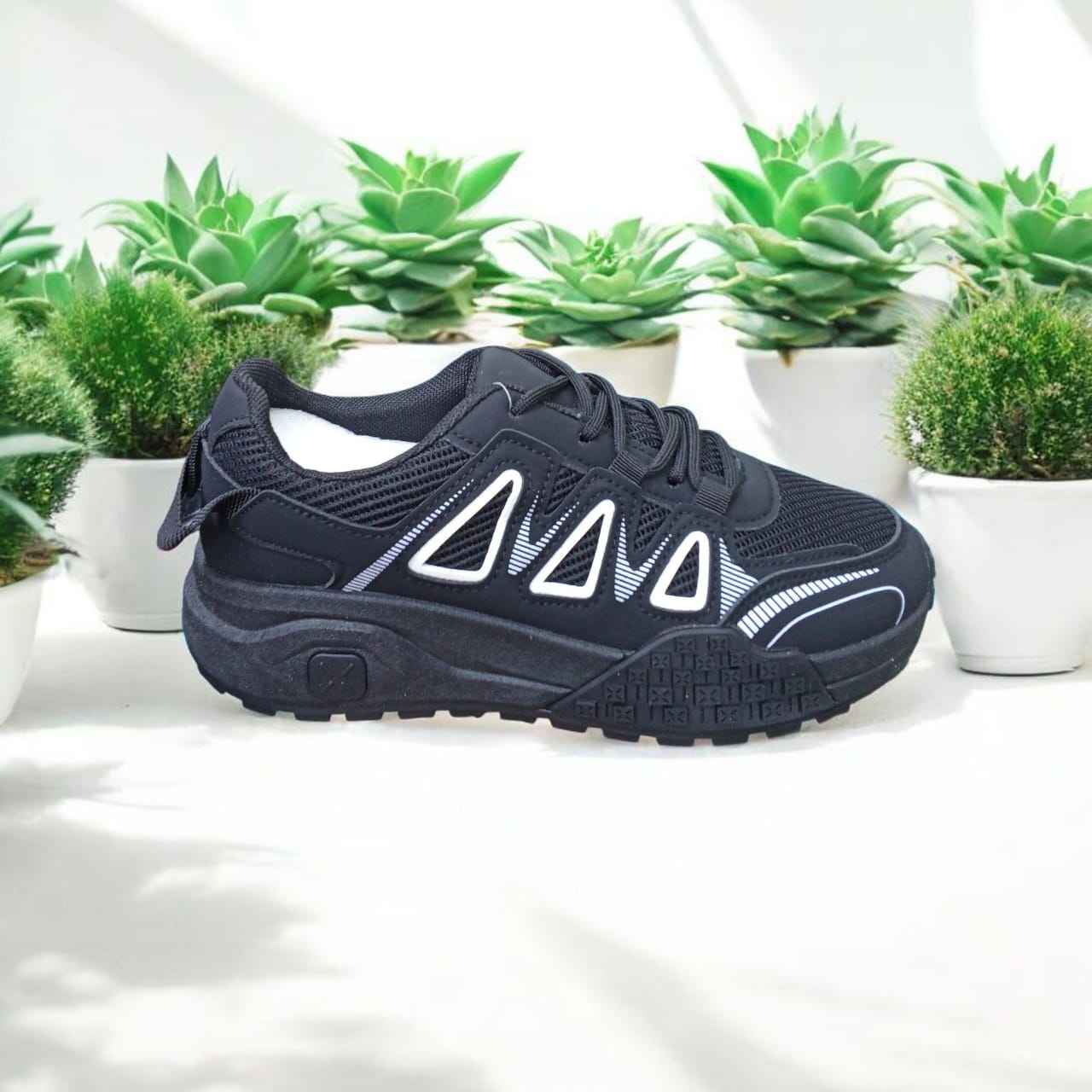 Sync Terrain Sneaker