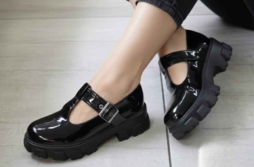 Rebel Gloss Mary Janes – Black Patent