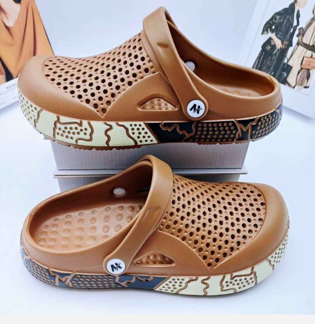 Ladies' Casual with Two Tone Hand Painted Design Clogs